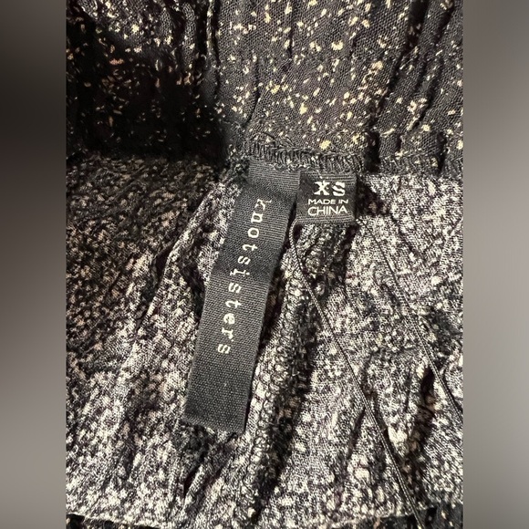 Knot Sisters Black Speckled Cropped Pants – XS – NWT - Picture 3 of 7